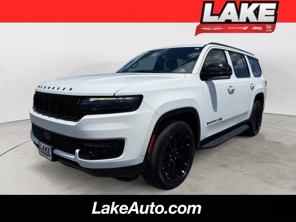 2023 Jeep Wagoneer Series II Carbide in White — front three-quarter view