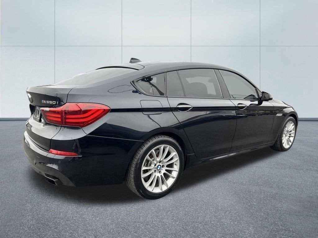 2017 BMW 5 series — detail view